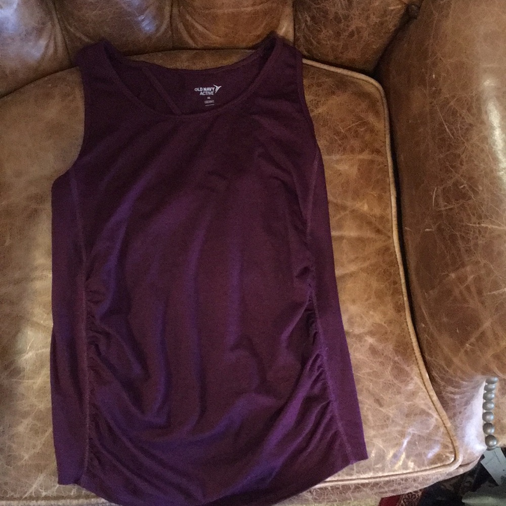 Old Navy Maternity Active Top